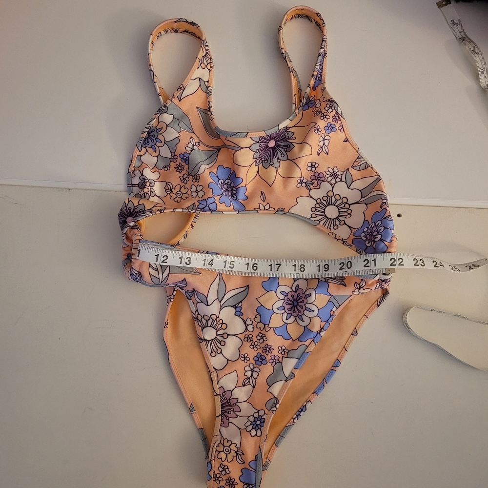 NWOT TRIANGL Sophia One Piece Floral Cut Out swimsuit size Xsmal New without … - Picture 13 of 14